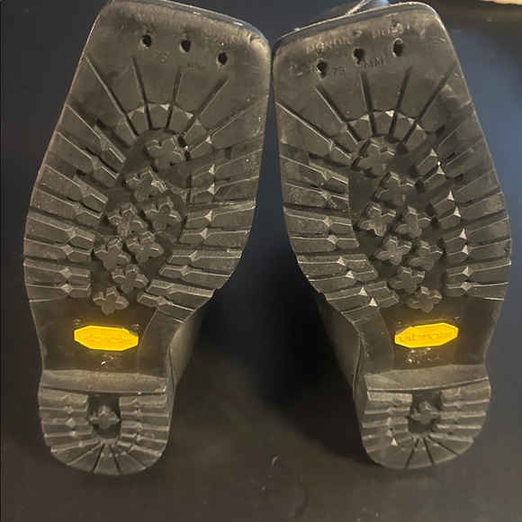 Merrell Ski Boots - Picture 10 of 16